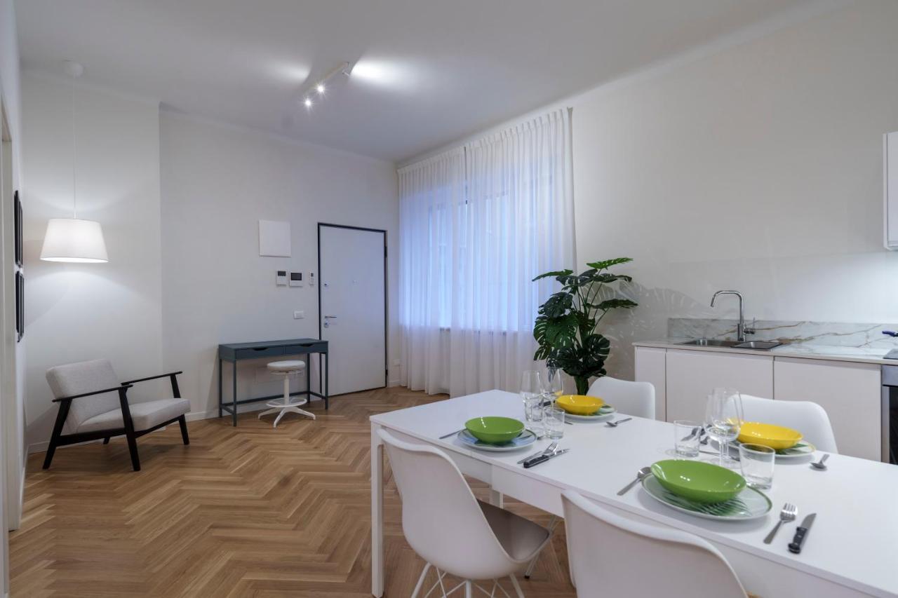 Apartamento Porta Venezia-Trilocale-Luxury Con Wifi-Neflix Milán Exterior foto