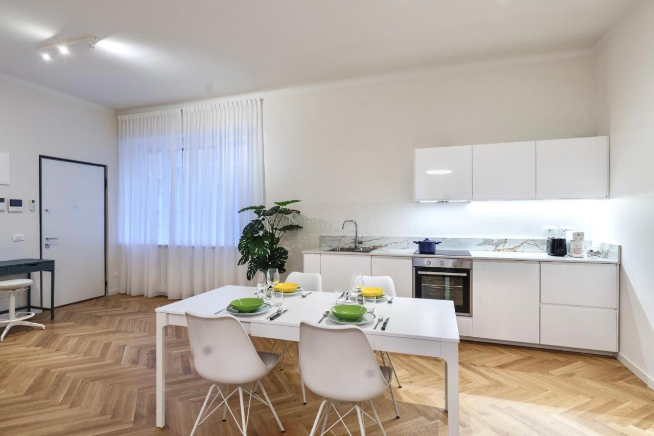Apartamento Porta Venezia-Trilocale-Luxury Con Wifi-Neflix Milán Exterior foto