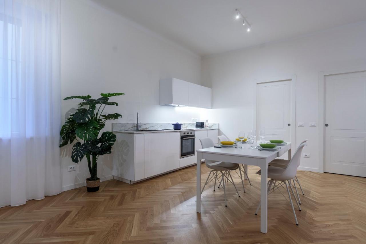 Apartamento Porta Venezia-Trilocale-Luxury Con Wifi-Neflix Milán Exterior foto